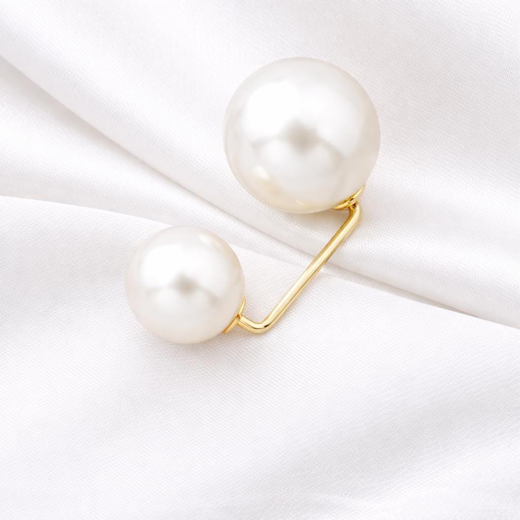 Pearl Waist Button Brooch